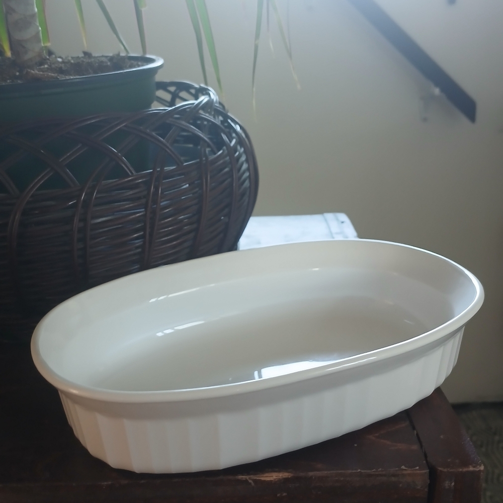 Corningware French White Small Oval Bakeware Dish